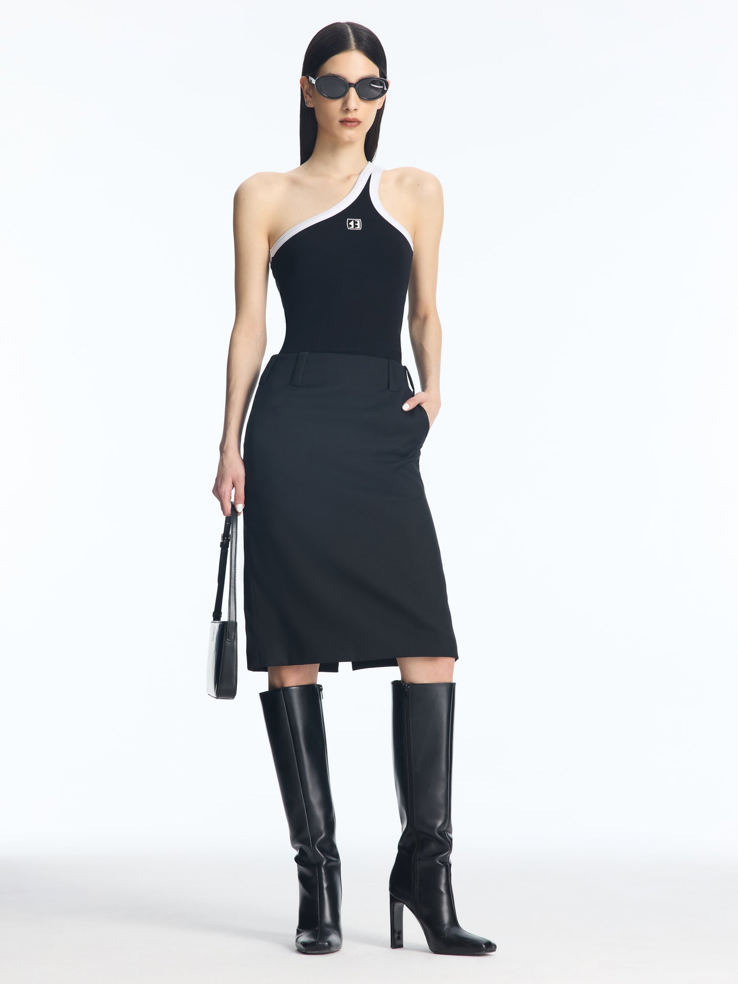 One-shoulder tank top