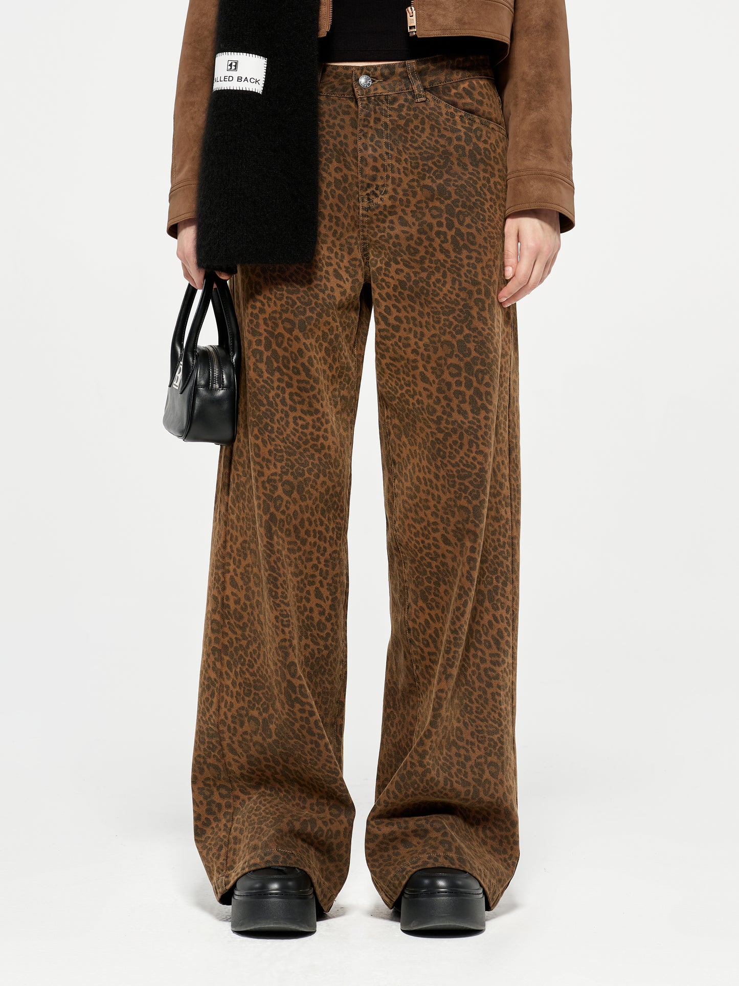 Leopard-print jeans