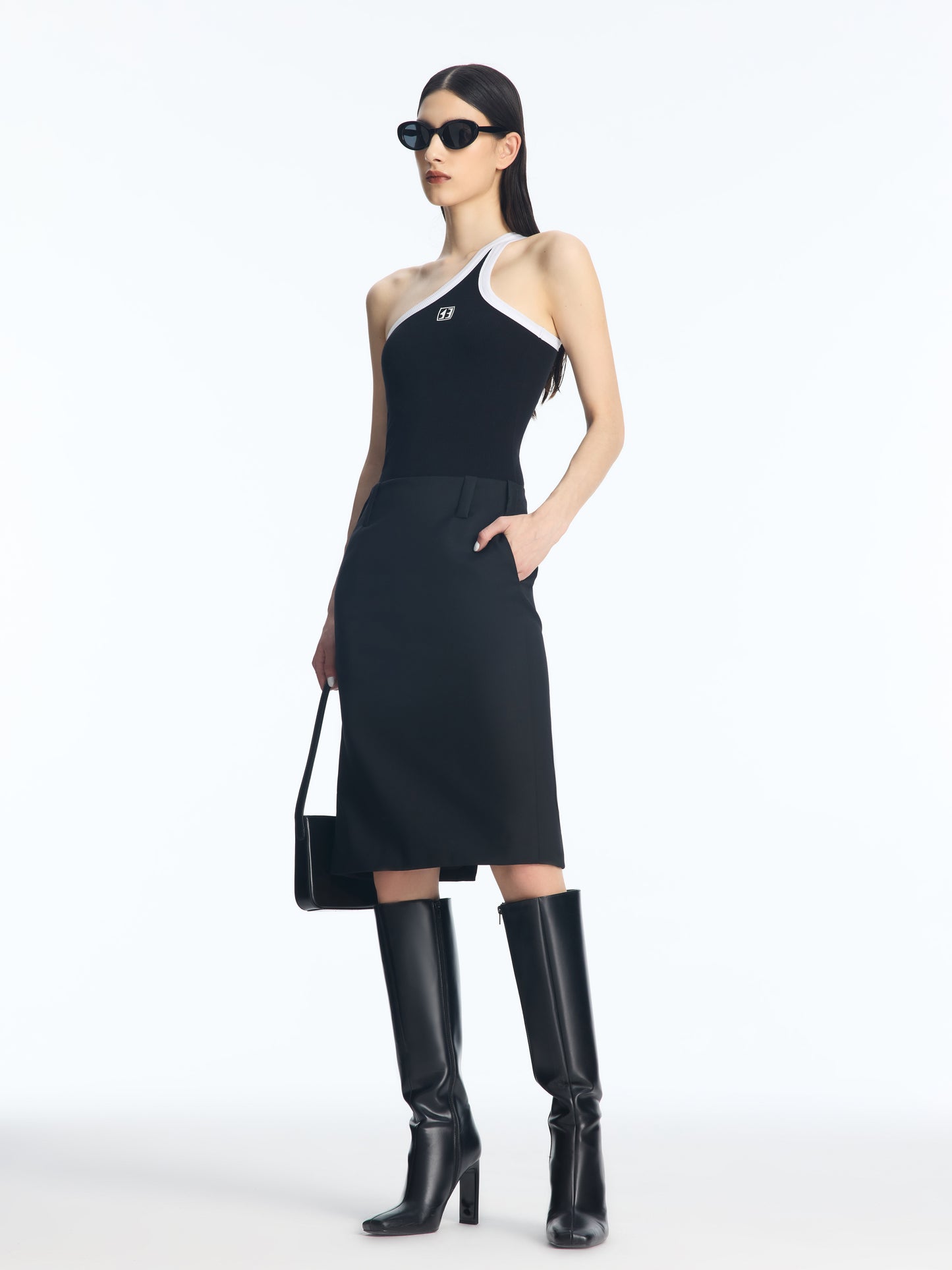 One-shoulder tank top