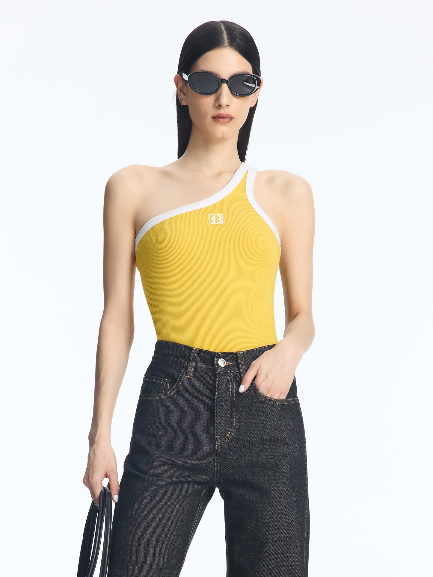 One-shoulder tank top
