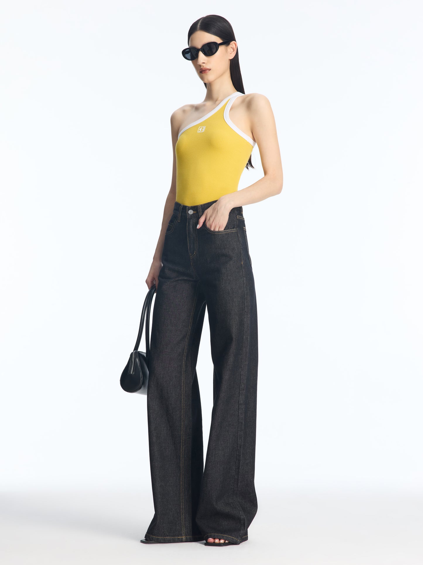 One-shoulder tank top