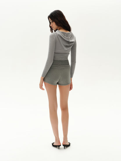 High-waisted casual grey shorts