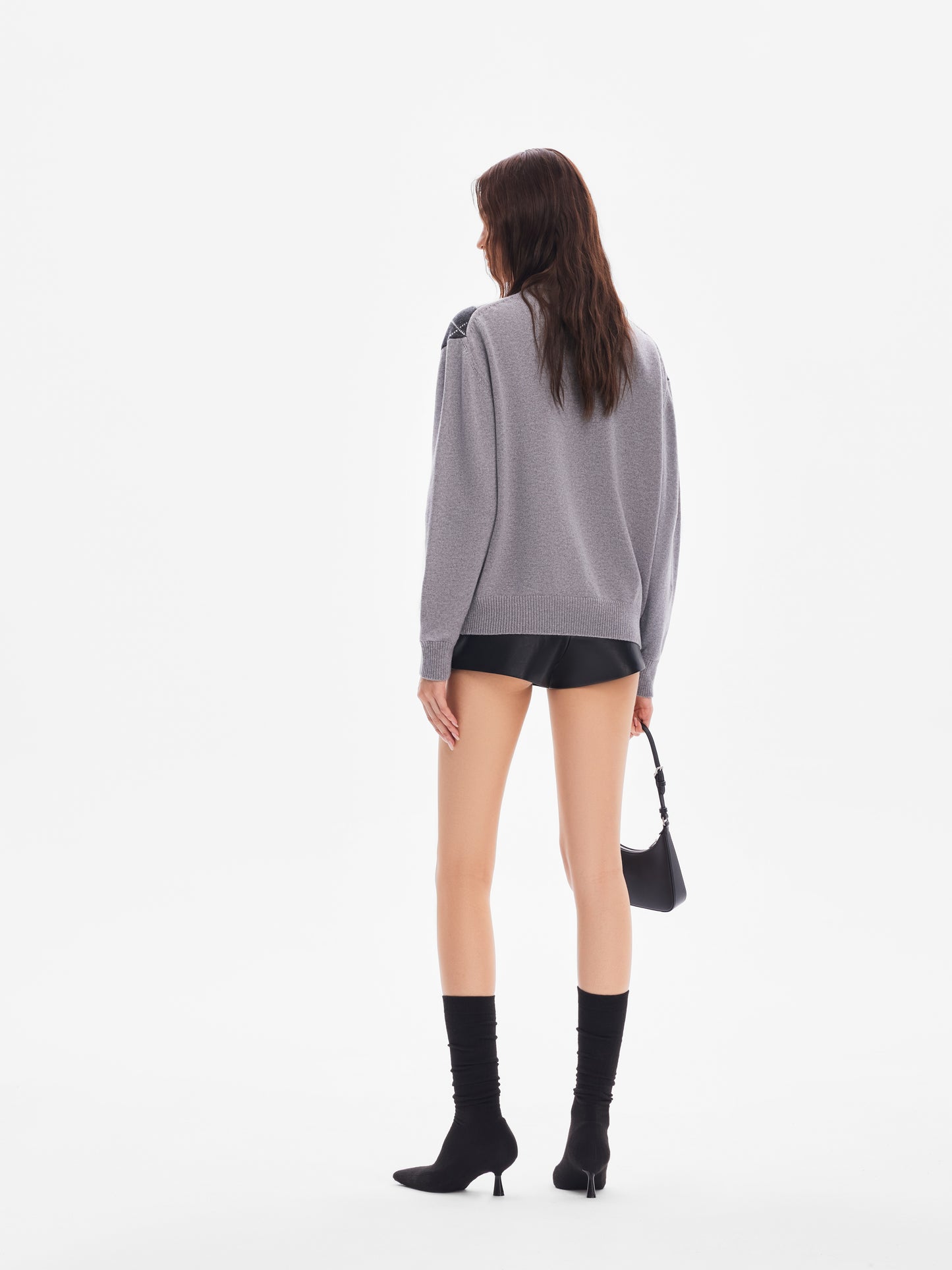 Color-block embroidered V-neck long-sleeve argyle sweater